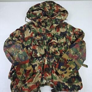 Vintage Swiss Army Jacket Mens Medium Camo Hooded Fishtail Canvas Parka